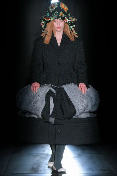 Look 1